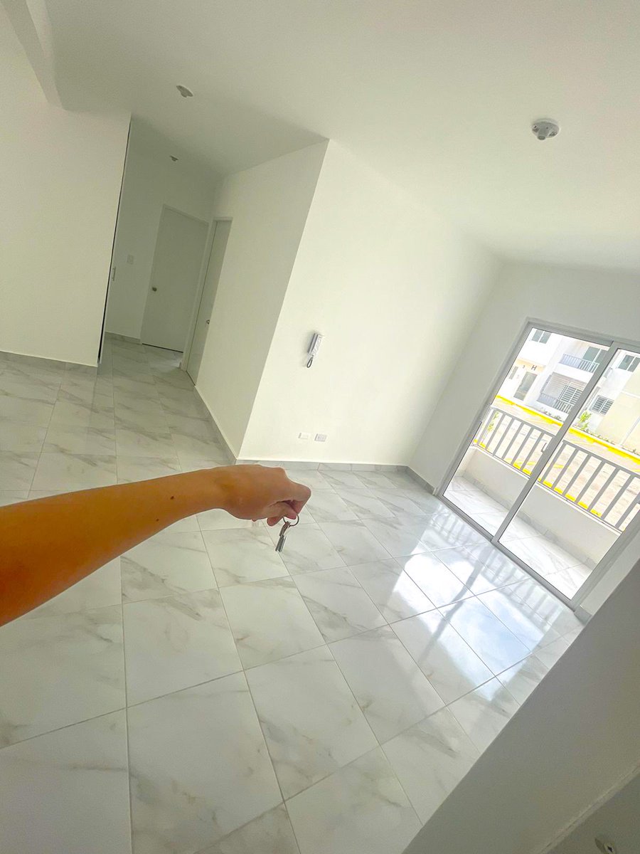 Mariax21's tweet photo. Mi primera inversión ; mi primer apartamento 🥺🙏🏻❤️ Justo a los 30 🥺🎉 https://t.co/68QQM9PUWe