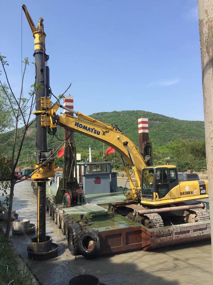 gwexperts's tweet image. Groundwork supply a range of rotary drilling rigs. If you have a piling project on the horizon, contact us today for a chat:
enquiries@gwexperts.com  

groundworkexperts.com/drilling-rigs

 #pilingequipment #drillingrig  #pilingrig #hydraulic #rig #rotarydrillingrig #hydraulicpiling