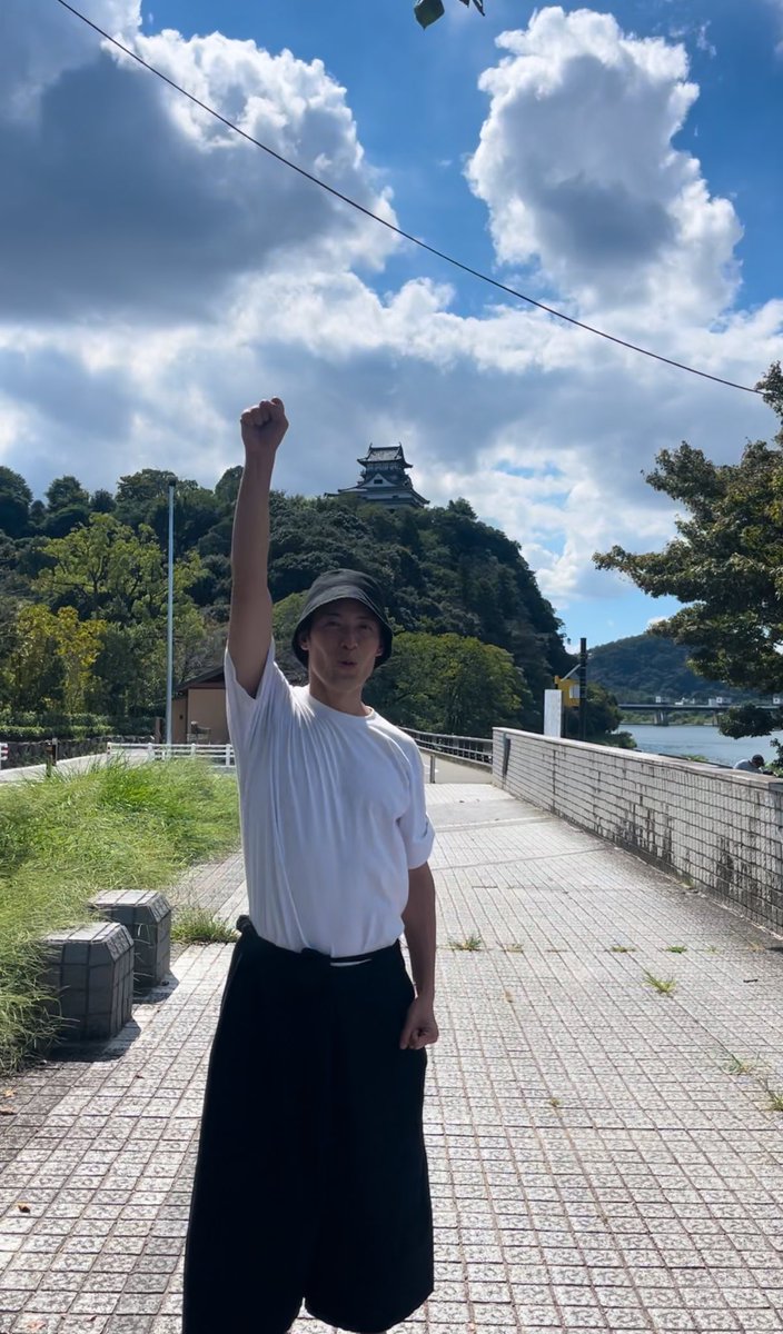 SamuraiActor's tweet photo. Ohayo☀️

national treasure,Inuyama castle🏯

If the location close to castle When i go to shoot,I have no choice to go there!

Samurai actor's life
#新井敬太 #keitaarai
#SAMURAIlife #samuraiactor #samurai
#inuyamacastle #japan #犬山城 #城好き #城好き俳優 #時代劇 #大河ドラ #侍俳優 https://t.co/GKC8v5pvfP