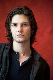 HGWRTSUNI's tweet photo. — Nome: Sirius Black
— Idade: 21
— Pronomes: d/ele
— Curso: Magia Forensi
— Fraternidade: Grifinoria
— Shape: Ben Barnes

@siriustblack https://t.co/tsOwSrNRi8