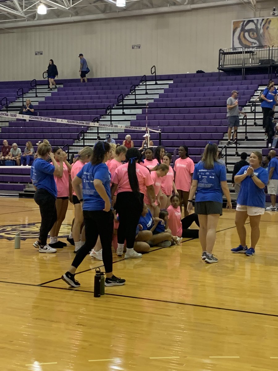 Lady Tiger volleyball sweeps Central Crossing in 3 #tigerup