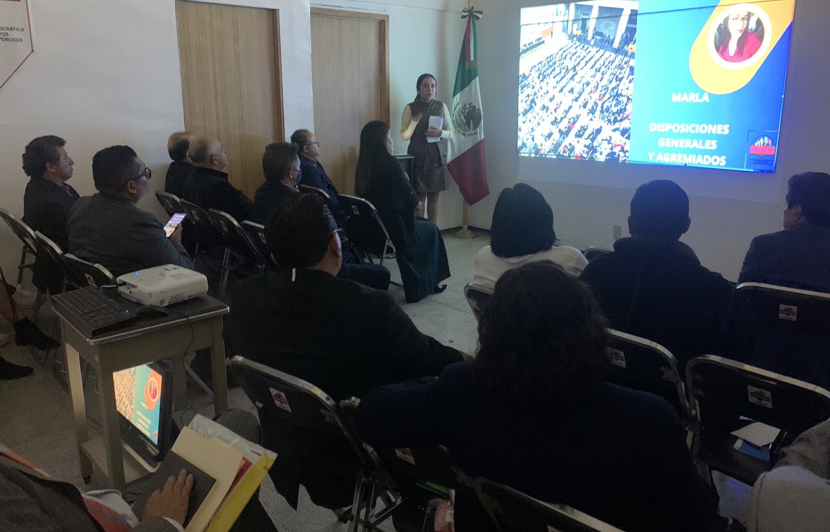 #Enterate
4a. Sesión del 2o. Ciclo de Análisis Jurídico-Laboral con Dirigentes Sindicales Agremiados.
Agradecemos su valiosa presencia y participación.
<a href="/agusaviles1/">Agustín Avilés</a> <a href="/pedrojoseescar3/">pedro jose escarcega delgado</a> @SindicatoNacionalSCT
<a href="/marudavalos29/">Maru Dávalos</a> 
#TodosSomosUno
#Martes
#OctubreRosa
#cancerdemama