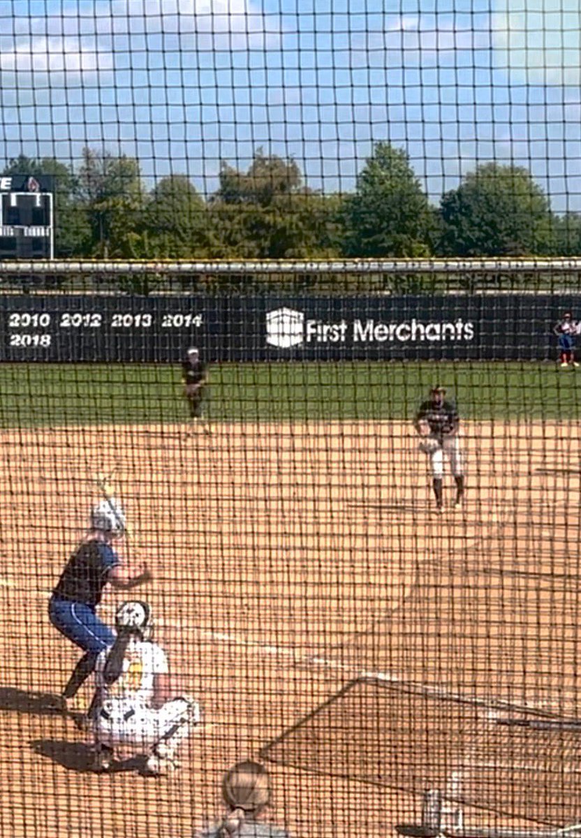 keira_lodes's tweet photo. I had such an amazing time at @BallStateSB this weekend! I worked on perfecting several skills and learned many new ones. I look forward to returning to this beautiful campus! @indycrushparis @CoastRecruits @QrRecruiter https://t.co/G0UxTK4oAB