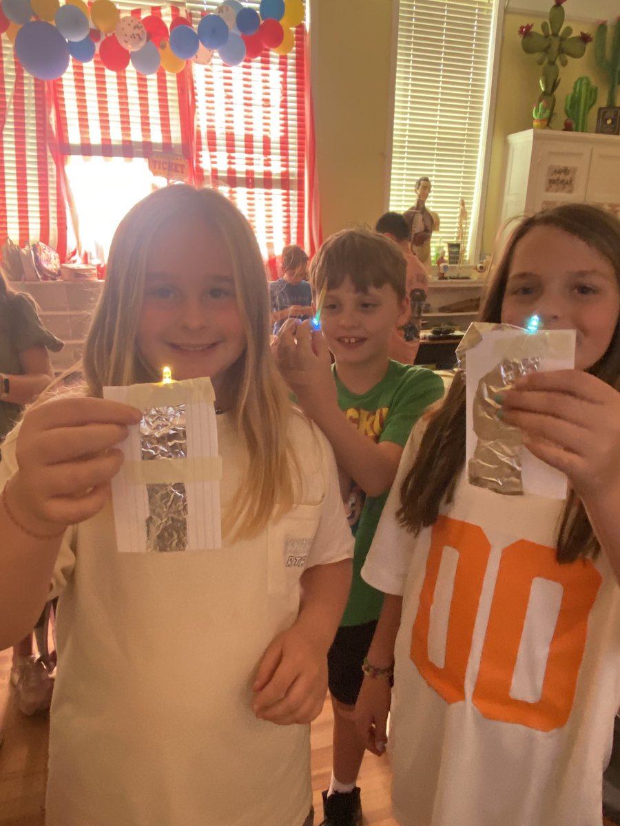 April Dean tweet media