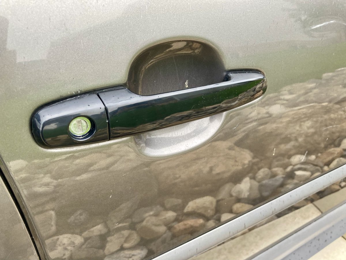 HyggeMan's tweet image. This Little Thing...Makes Me So Happy
.
.
.
.
.
#PicOfTheDay #ThisLittleThing #MakesMeSoHappy #FixingThePontiac #NewHandle