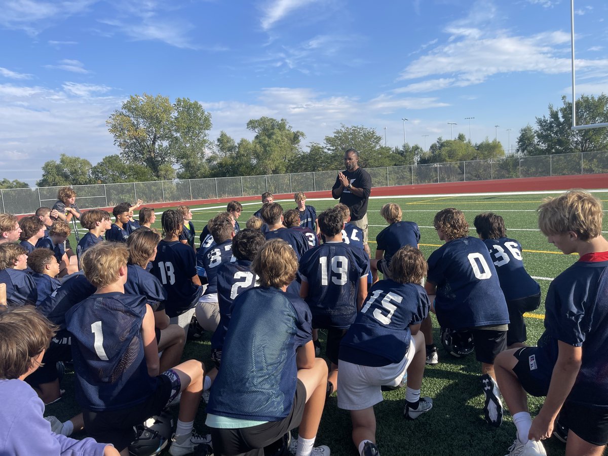 “Football builds up character and your team has the opportunity to build the culture of this program.”

A special honor having Husker &amp; NFL Legend Ahman Green talk to our team today!