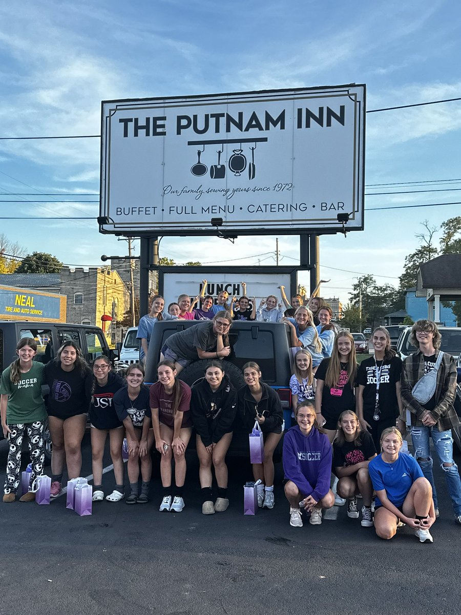 A huge THANK YOU to <a href="/PutnamInn/">PutnamInnRestaurant</a> for hosting us tonight for a Sectional Team Dinner.  Food was amazing. We are supper appreciative for the amazing support we have received this season. 

See everyone Thursday at Southmont as we take on Cascade in the Sectional Semifinal at 7:15 pm.
