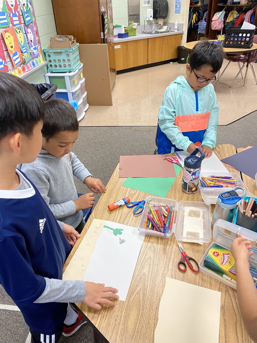 Mrs. Thompson tweet media