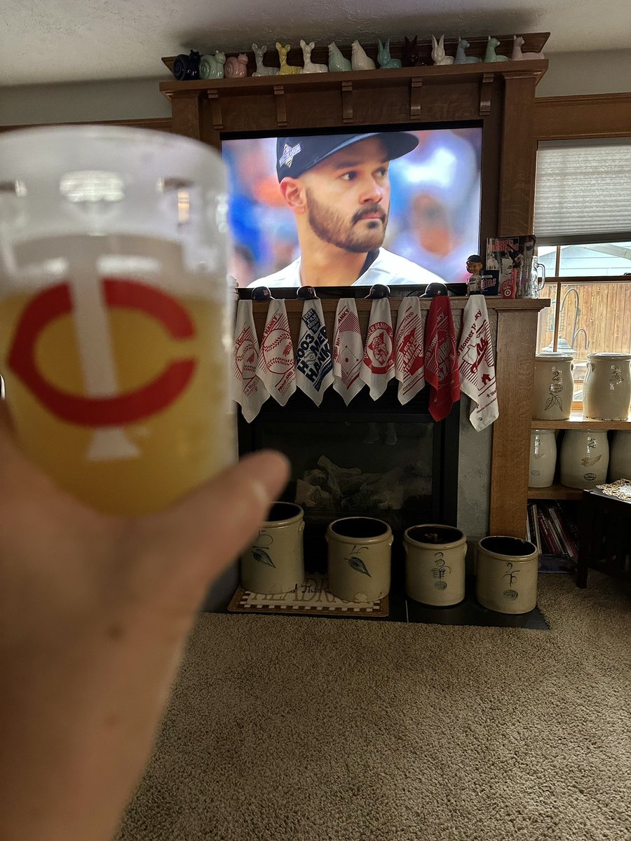 Left handed toast to <a href="/Twins/">Minnesota Twins</a> @dbremer_pxp. Let’s finish it Wednesday!