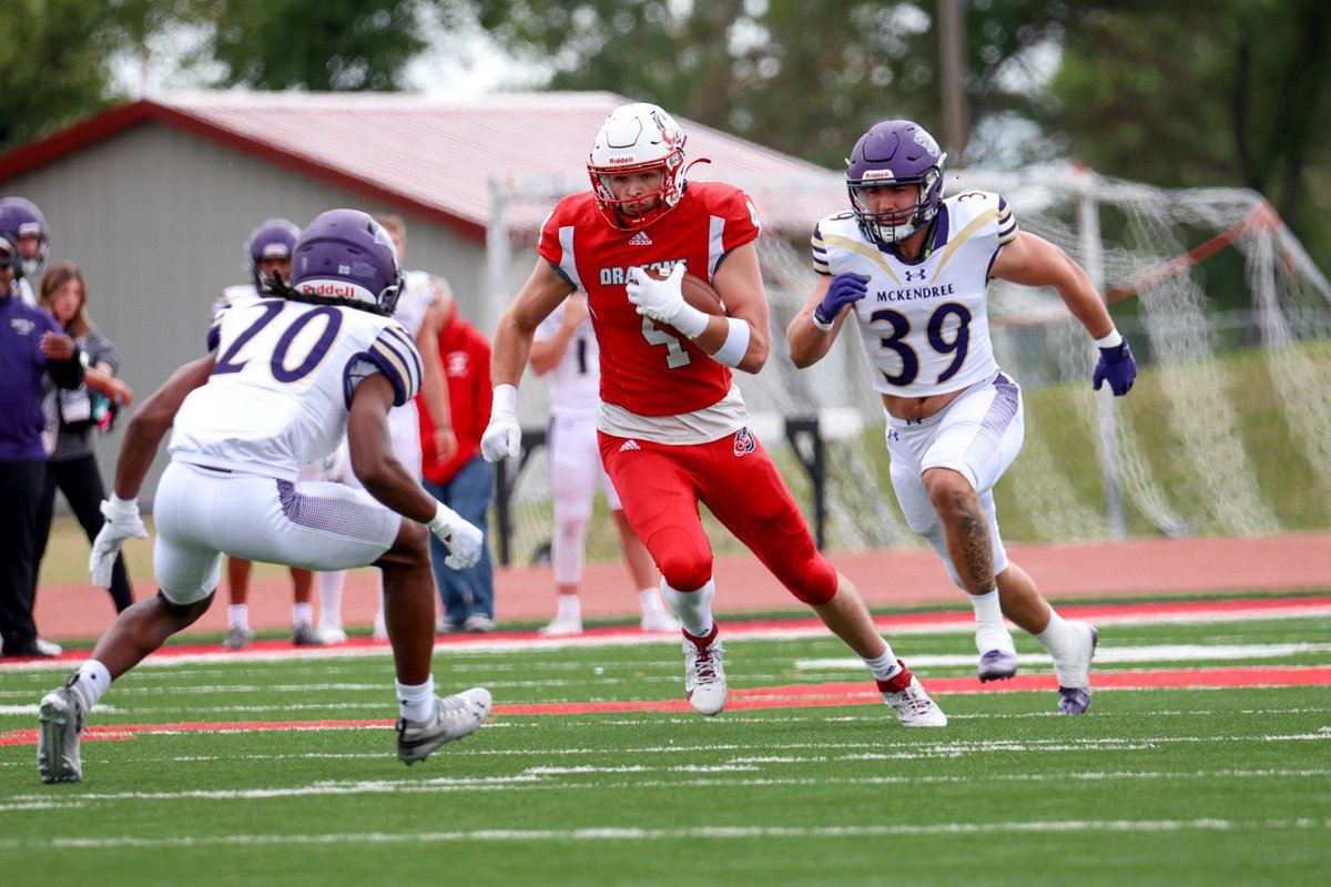 After a great call with @CoachRoehrich I’m blessed to receive an offer from @msum_football !!! @CoachLaqua @CoachChaseMont @SLPPantherFB @CoachAntawan