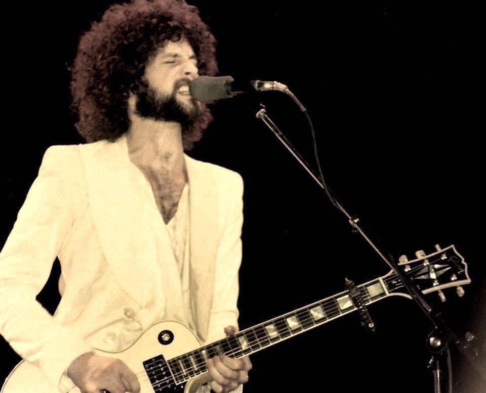 Happy Birthday to Lindsey Buckingham from Fleetwood Mac who was born on October 3, 1949.

#LindseyBuckingham
#FleetwoodMac