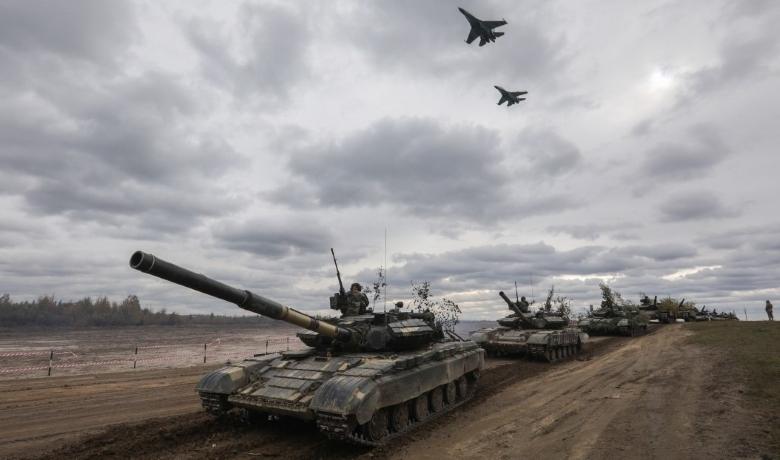 All of this works to make it nearly impossible for Ukraine to concentrate maneuver assets to attack, and slow to reinforce their efforts. Under these conditions, its nearly impossible to attack successfully. Fires are leveraged to dissipate the enemy's maneuver assets. (22)