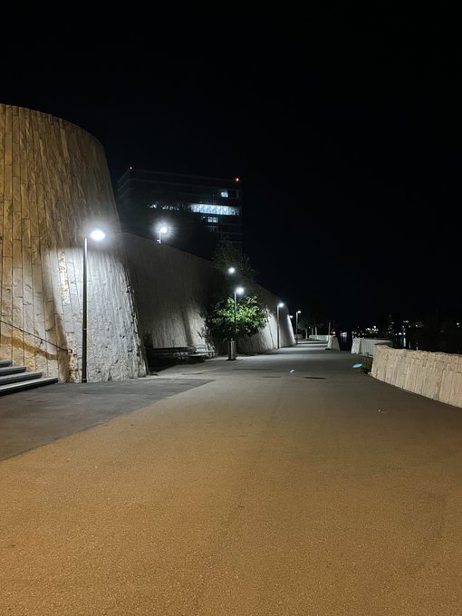 i dwell in a liminal world https://t.co/044eppdBhx