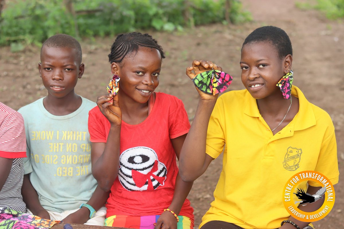 CTLAD_SL's tweet photo. CTLaD Mentoring Clubs: Crafting Dreams with Ankara!
We're not just wrapping gifts; we're wrapping futures! Our mentees are mastering the art of Ankara wrapping, from books to slippers, and creating custom accessories. Empowering the next generation, one skill at a time. 
#ctlad https://t.co/npgK0uLNyX
