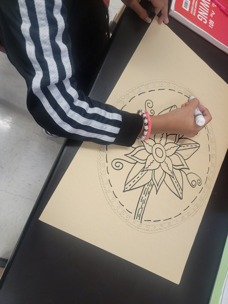 WolfPackArtWMS's tweet photo. Our student artists have been busy working on their Hispanic Heritage Month artwork. Can't wait to see the finished pieces. 🎨 
@Welch_WolfPack
#WMSWolfPack #WolfPackArt #WMSArtRocks #HispanicHeritageMonth2023 https://t.co/zcV7bYfVB3