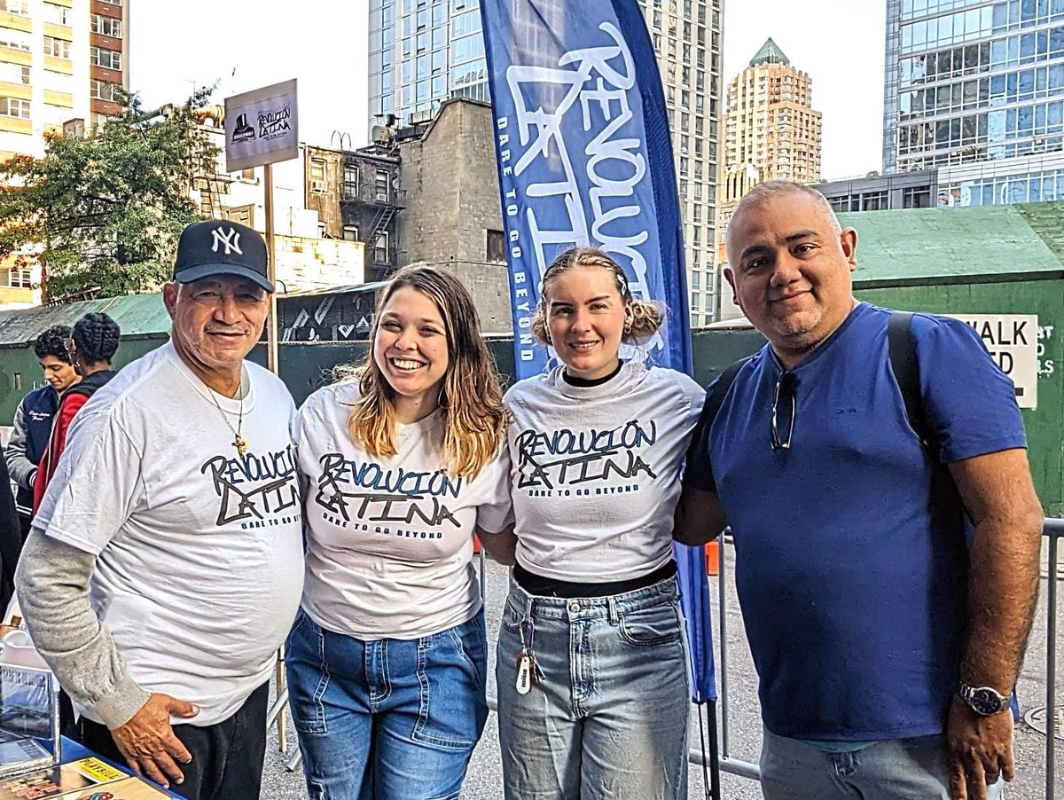 Bayamonnyc's tweet photo. Revolucion Latina @  B’way Cares https://t.co/aTqsIDu8I1