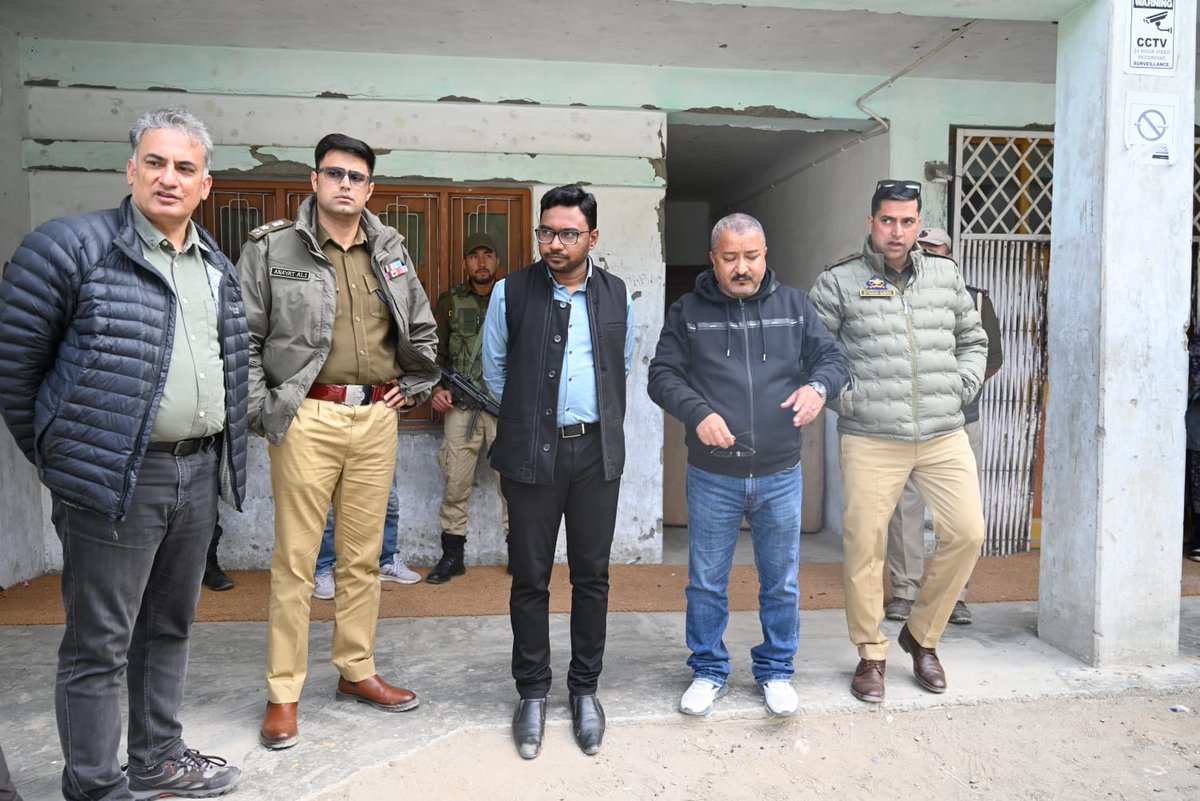 EarthNewsLadakh's tweet image. EA and @dc_Kgl  along with #DIGLKR , Sheikh Junaid Mehmood, #SSPkargil @AnayatAliIPS &amp;amp; other concerned officers today inspected various polling stations ahead of polling day to check arrangements &amp;amp; Law &amp;amp; order situation to ensure free &amp;amp; fair #votingprocess.

@lg_ladakh