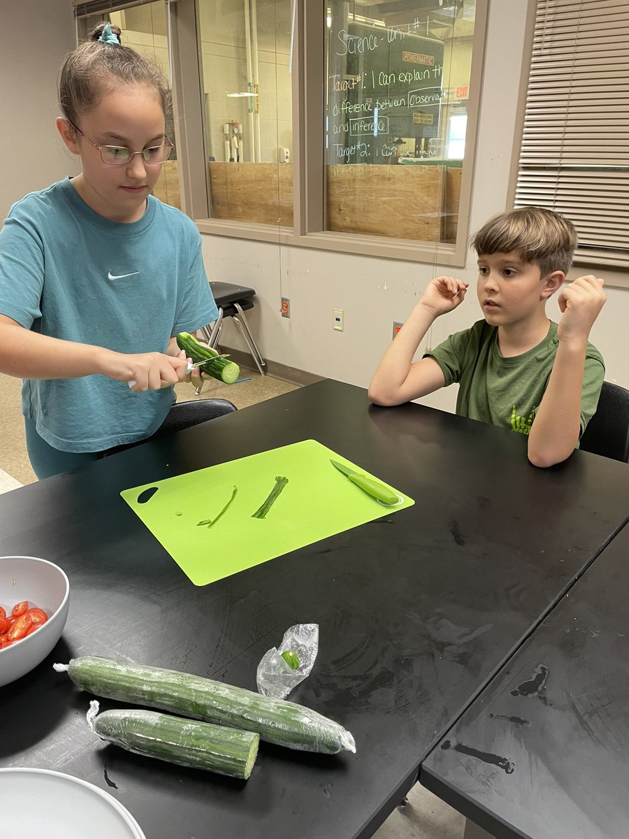 Waverly_NY_FFA's tweet photo. Today was the 1st day of MS Cooking Club! 5th grade students learned how to wash veggies, use knives safely, boil eggs, and even hand wash dishes! At the end they put all of their hard work together and enjoyed Chef Salads with homemade Italian dressing! #wcsdletsgo #wmsrocks https://t.co/ekJgOOISso