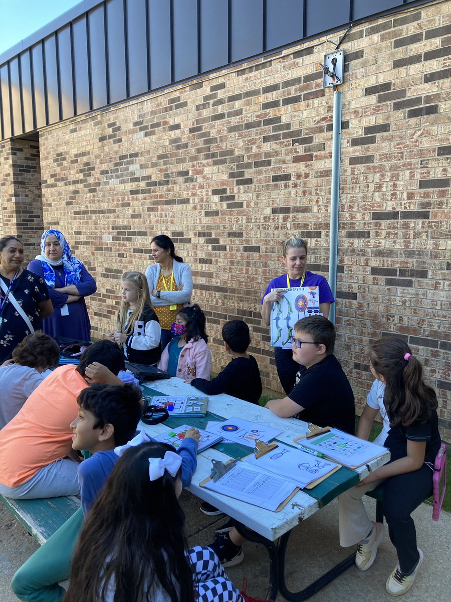 Christinia Hirsch tweet media