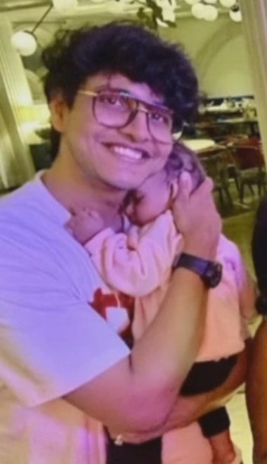 Triggered_prabh's tweet photo. Nischay’s whole world in his arms🥹🥹
Asher is growing so fast😭❤️
We are capturing these moments in our hearts
@TriggeredInsaan
#Ahser #TriggeredInsaan https://t.co/qy5HQP52Gr