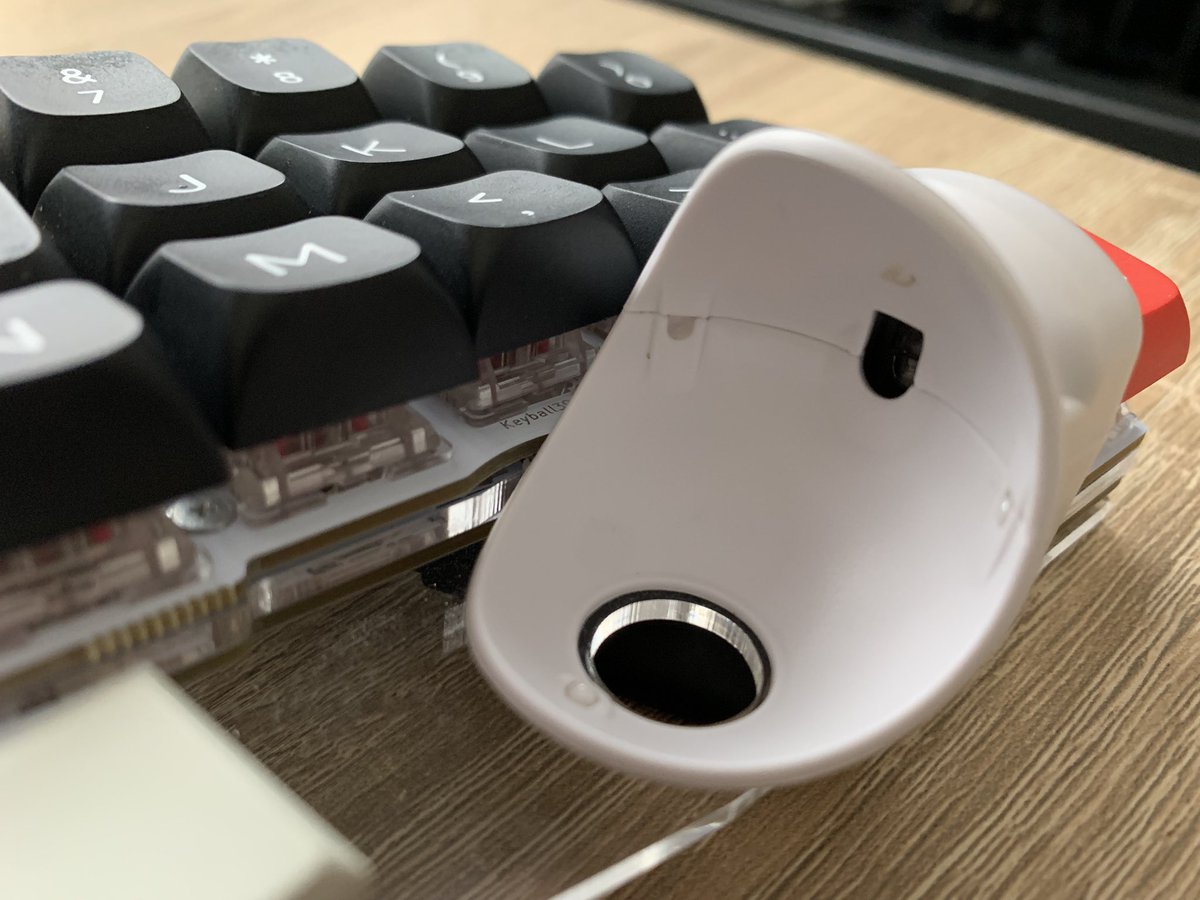 ikeiked's tweet photo. keyball のセラミックボールが紛失してたのでAmazonで注文した、Amazonなんでも売ってるね https://t.co/kqZZBJsrcI