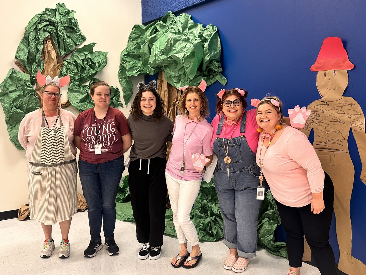 BCE_BlueJays's tweet photo. Have you heard the story of The Three Little Pigs…let me tell you about the @BCE_BlueJays  version! The one when the Kinder team re-enacted the story! #broadwayiscalling #EGOT #bravo @Ms_BrogdonBCE @amyshaptx @jennystrong92 @myam2 @RRISDCurriculum @RoundRockISD https://t.co/VW1TyzXBE7