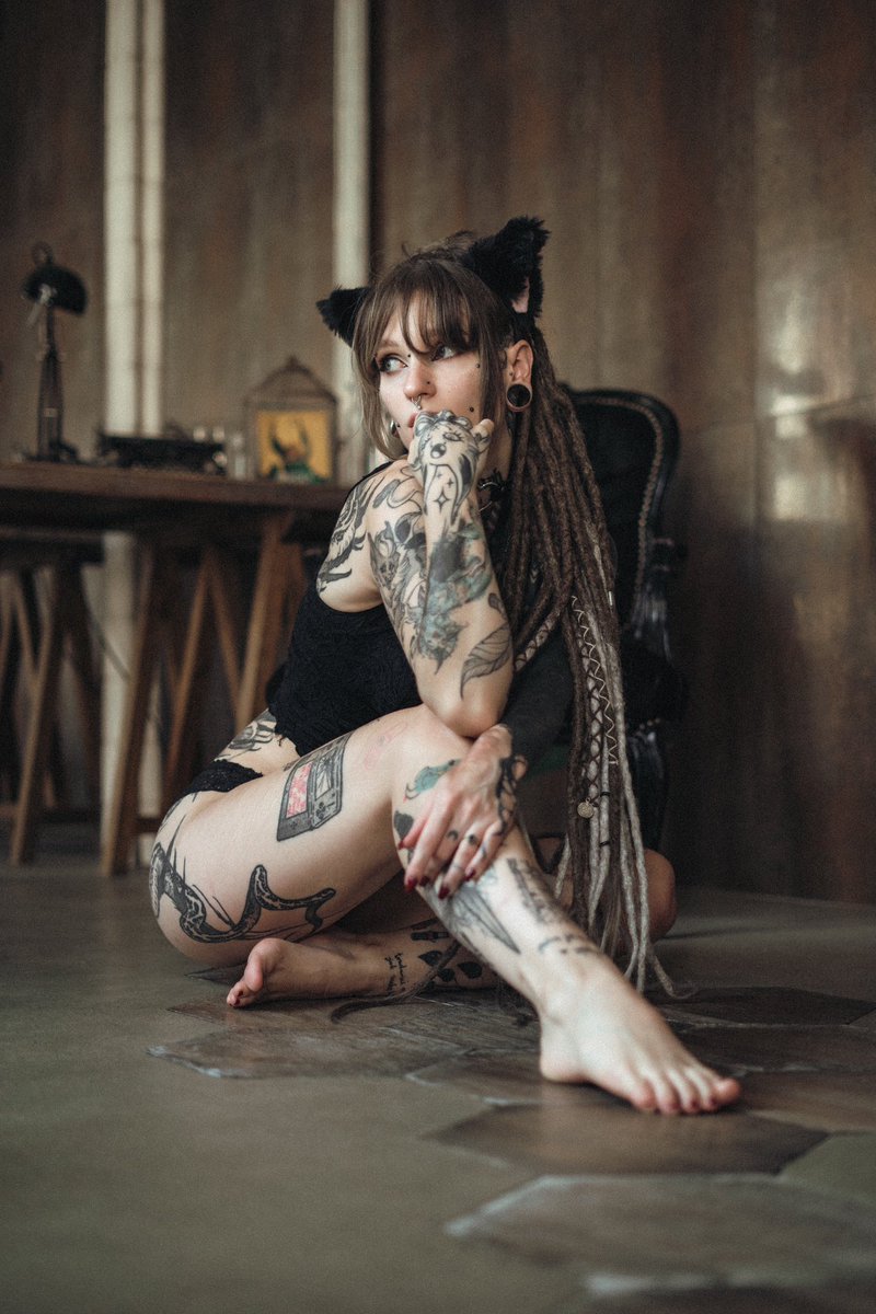 I’ve just posted some of new photos with <a href="/Mowmimejker/">Mowmimejker</a> on my OF site 🩵

onlyfans.com/vi_xey