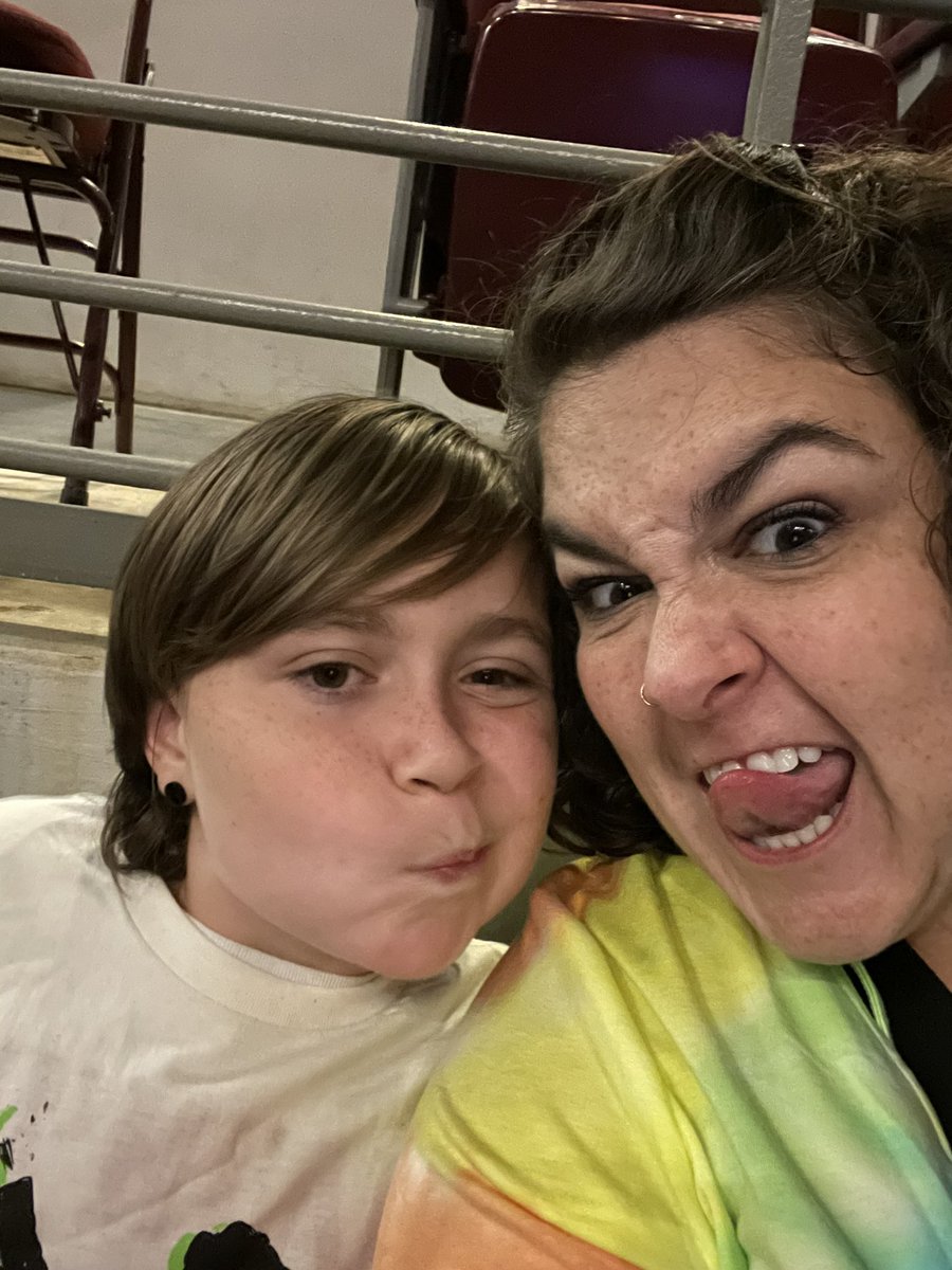 ThulinLife's tweet photo. @AimeeIntrrupter @Interruptweets my 11yr old said he is living his best life at your Little Rock show! https://t.co/3aQitF3DE3
