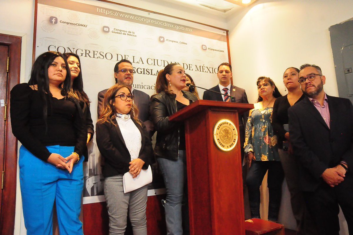 AndreaVicenteo1's tweet photo. La iniciativa que presentó en el @Congreso_CdMex.
@AristidesRodri, del @INFOcdmx_, para fácil acceso a la web de personas con #discapacidad, es ¡Inclusión! Y complemento a la “Ley de Lenguaje Fácil”, que propuse para que al ciudadano les sea sencillo entender las leyes. https://t.co/cr38psUcew