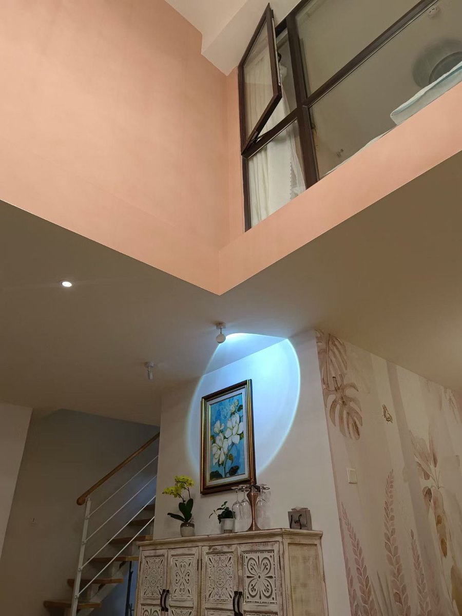 Josephine880725's tweet photo. The new chandelier looks really nice. https://t.co/q1YhLIMQ4t