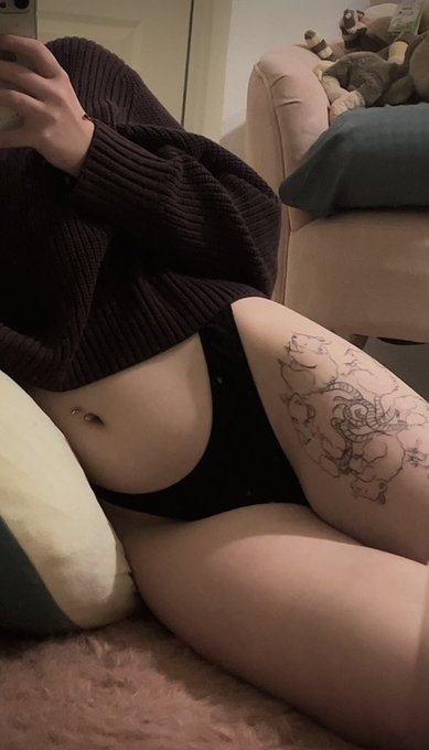 Leg doodlesssss https://t.co/lnjVCBeVdr<a href="/tag/onweer"class="tags"><span>#onweer</span></a>