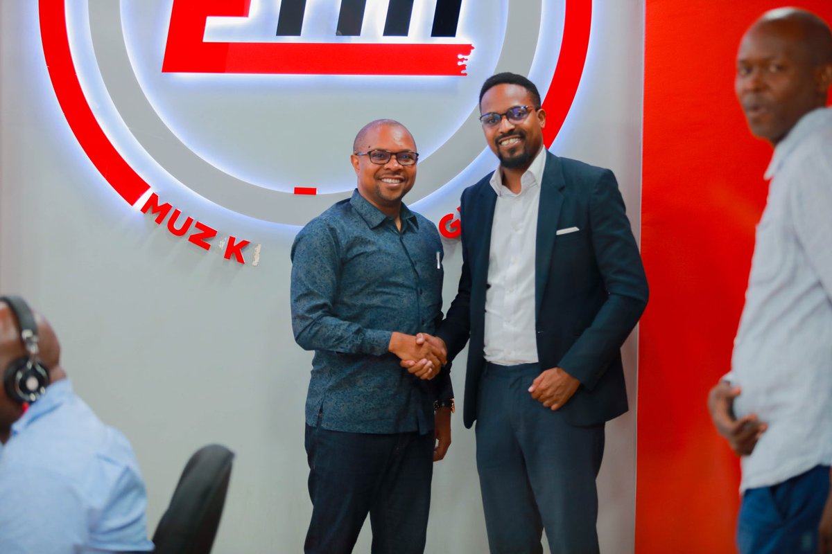 rollymsouth's tweet photo. Na Mh naibu waziri ⁦@ridhiwankikwete⁩ 
#Efm 93.7 https://t.co/Sz6OtW2fO1