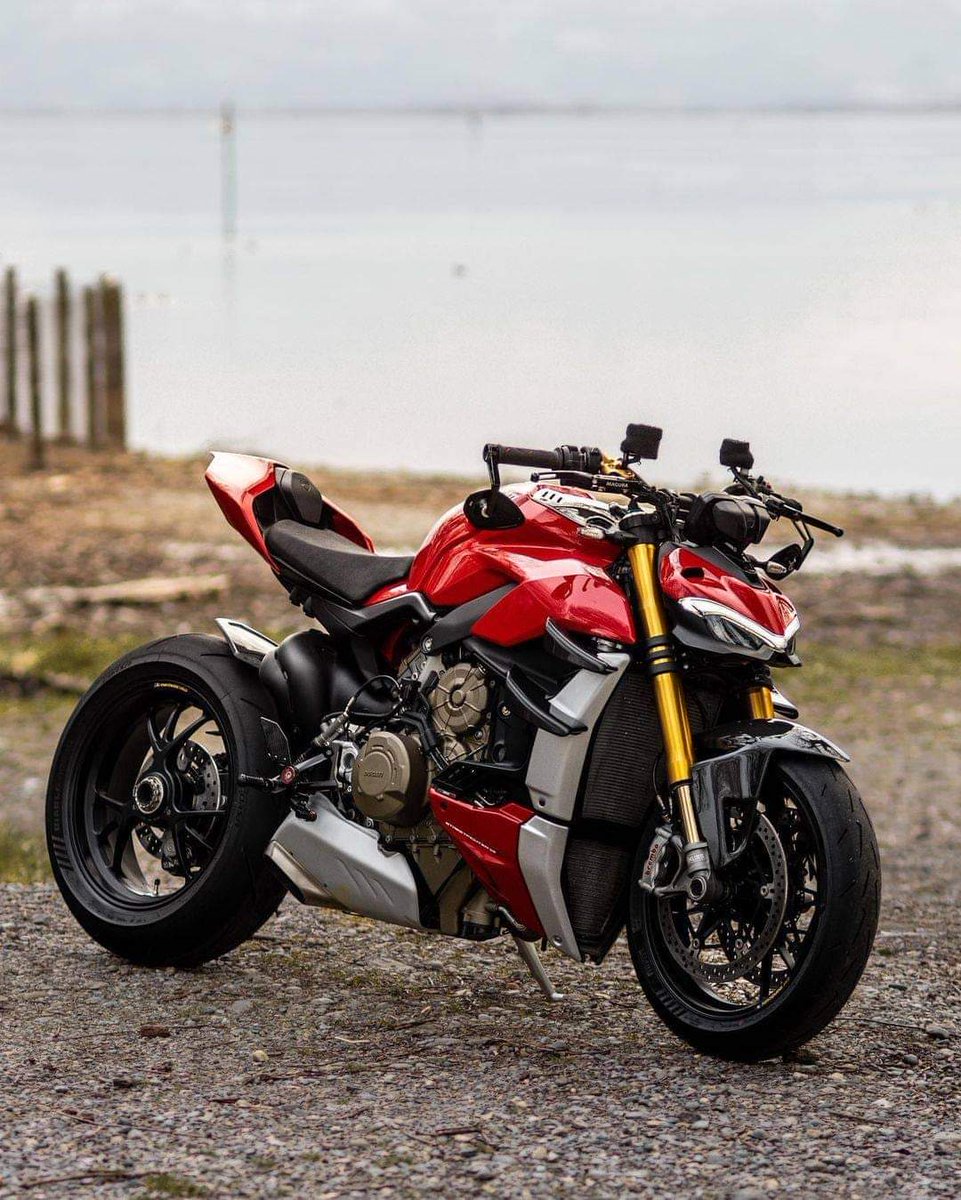 x_Autocar's tweet photo. Just because I love bikes https://t.co/XCPjffKImG