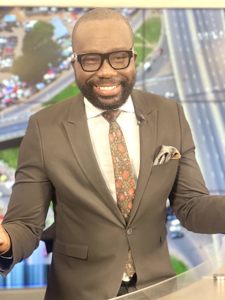 BenjaminAkakpo3's tweet photo. New Day!🌞
New Vibe!✌🏾
Same old #BangerOfAShow!💣
We call it the #AMShow!😎
Let’s get it on this #WunderbarWednesday morning - #ForGodAndCountry!🇬🇭🙌🏾
#JoyNews https://t.co/qWC1Jp1seg