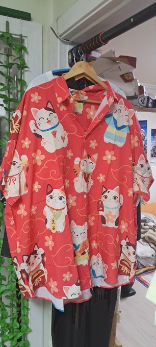 「maneki-neko shirt」 illustration images(Latest)