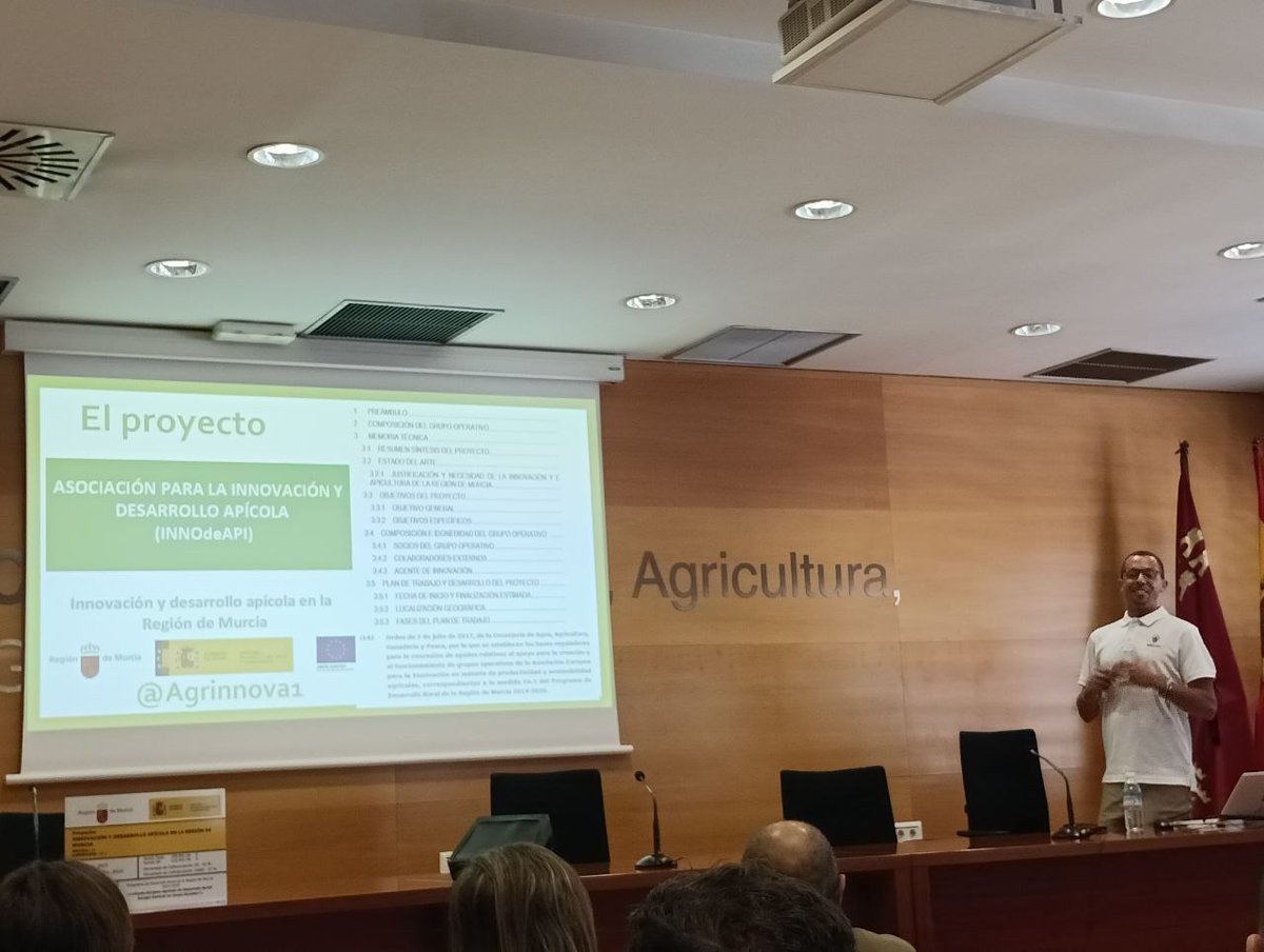 Agrinnova1's tweet photo. 📅Hemos asistido a la Jornada de Presentación de Resultados del GO @innodeapi , donde hemos podido ver los avances de su proyecto: Innovación y desarrollo apícola en la Región de Murcia 🐝 @RM_Agua @redPAC_ @EIPAGRI_SP https://t.co/79ZsaISBjt