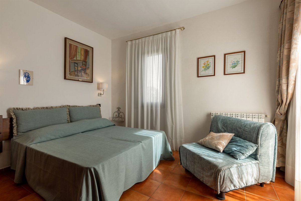 Discover Sassetta's October festivals 🎉
Sagra della Zuppa - Oct 8
Sagra della Castagna - Oct 15
Sagra della Polenta - Oct 22

Why not book a stay at one of our apartments at La Quercia based in Sassetta for an unforgettable experience: loom.ly/Vfch2M0