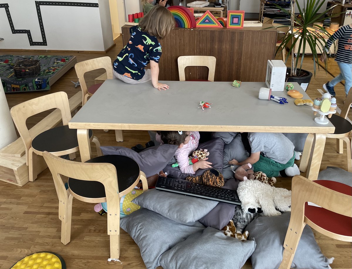 CISDK's tweet photo. As our youngest learners get to know each other, play is an amazing way in which family relationships are displayed, roles are negotiated, deciding who will be the babies and who will be the parents.

#reggio #pypschool #learnthroughplay #earlylearningeducation https://t.co/vNAr4CIZuY