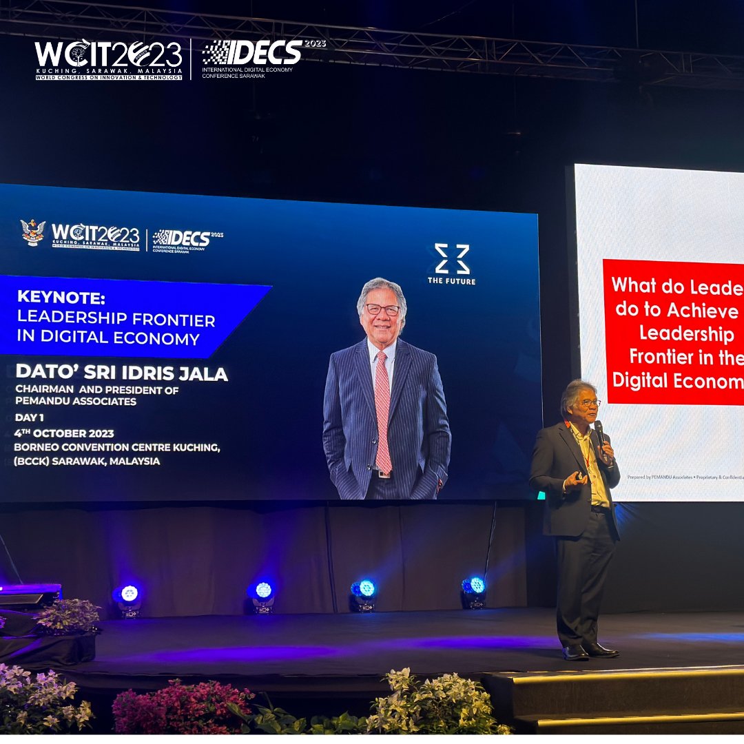 WCITIDECS2023's tweet image. Recapping the keynote by Dato’ Sri Idris Jala, Chairman and President of PEMANDU Associates, as he explored the &quot;Leadership Frontier in the Digital Economy&quot;.

#WCITIDECS2023 #WCIT2023 #IDECS2023 #SarawakGovernment #SDEC #SMA #SAINS #DigitalisingSarawak #WITSA #PIKOM