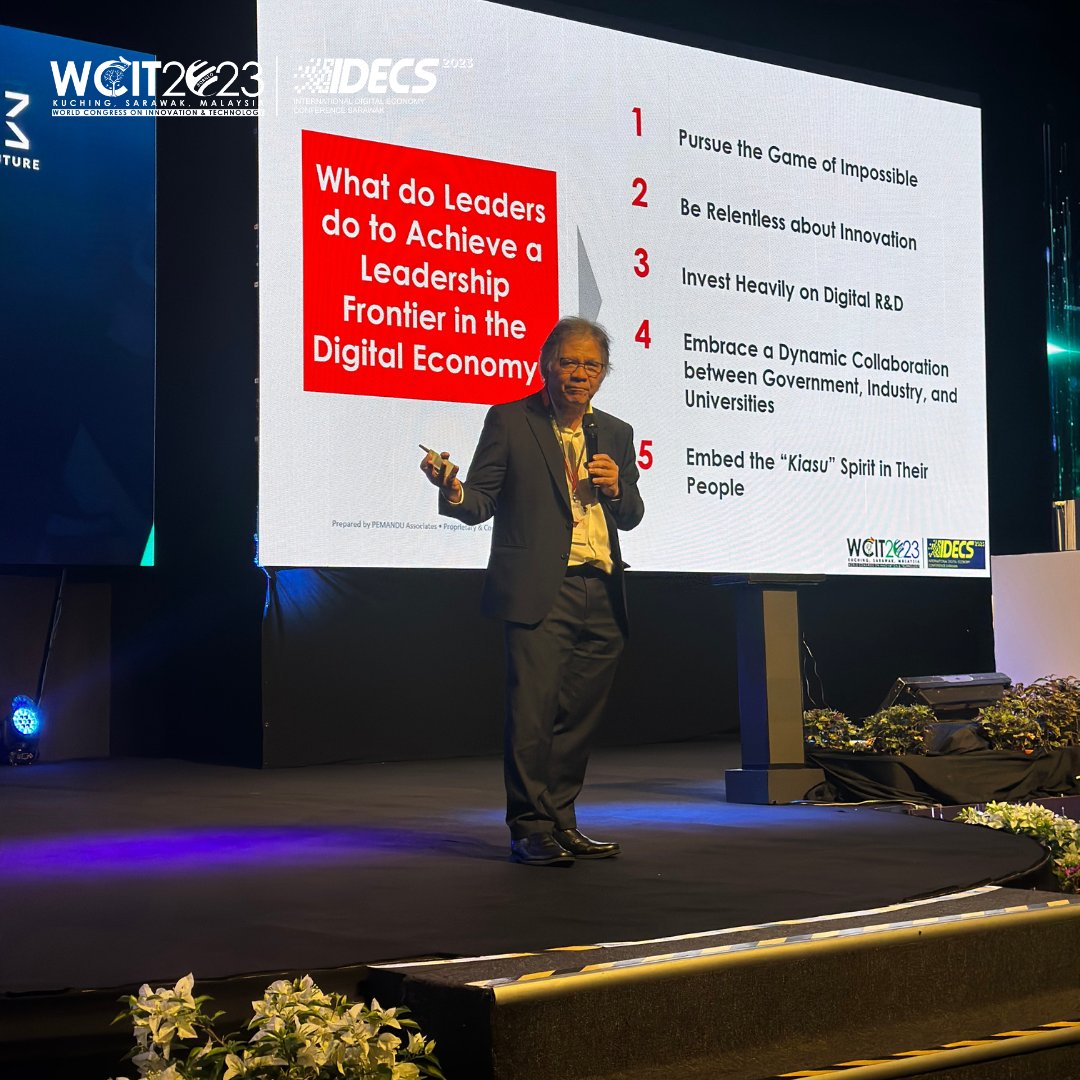 WCITIDECS2023's tweet image. Recapping the keynote by Dato’ Sri Idris Jala, Chairman and President of PEMANDU Associates, as he explored the &quot;Leadership Frontier in the Digital Economy&quot;.

#WCITIDECS2023 #WCIT2023 #IDECS2023 #SarawakGovernment #SDEC #SMA #SAINS #DigitalisingSarawak #WITSA #PIKOM