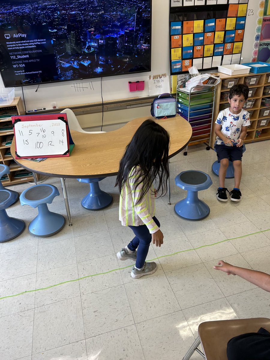 MissSprowls2022's tweet photo. Students estimated how many of their own steps it would take to get from one end of the jump rope to the other! The best part was getting to see how close our estimates were! #112Leads #wt112 https://t.co/fpmweuM4tB