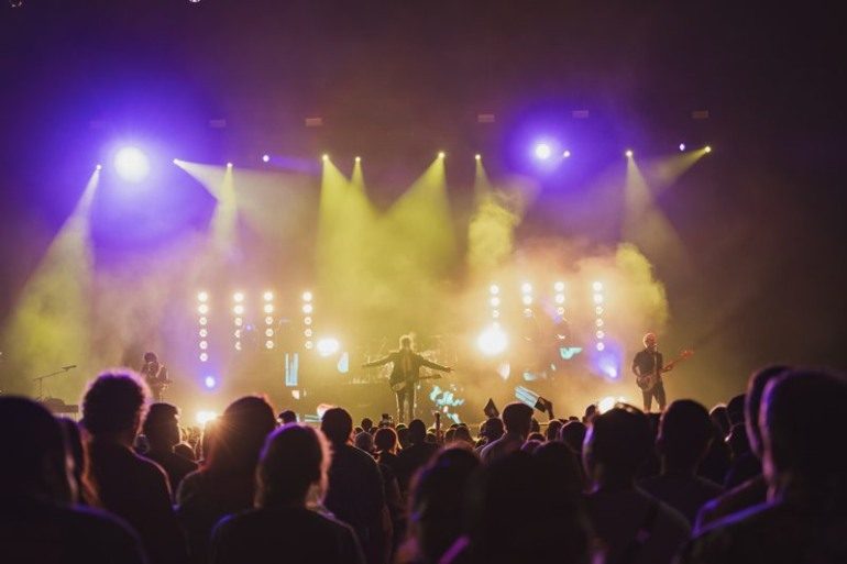 mxdwn's tweet image. PHOTO REVIEW: Boys Like Girls, @State_Champs &amp;amp; @fouryearstrong at Toyota Music Factory in Irving, TX
music.mxdwn.com/2023/10/03/rev…
#BoysLikeGirls #StateChamps #FourYearStrong