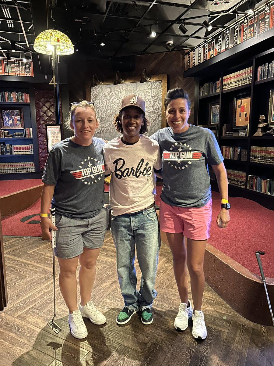 ANNCAIN_'s tweet image. We hit #Puttery, inside n upscale putt putt, team top gun won but fun by all, Mon Q @SadenaParks killed it