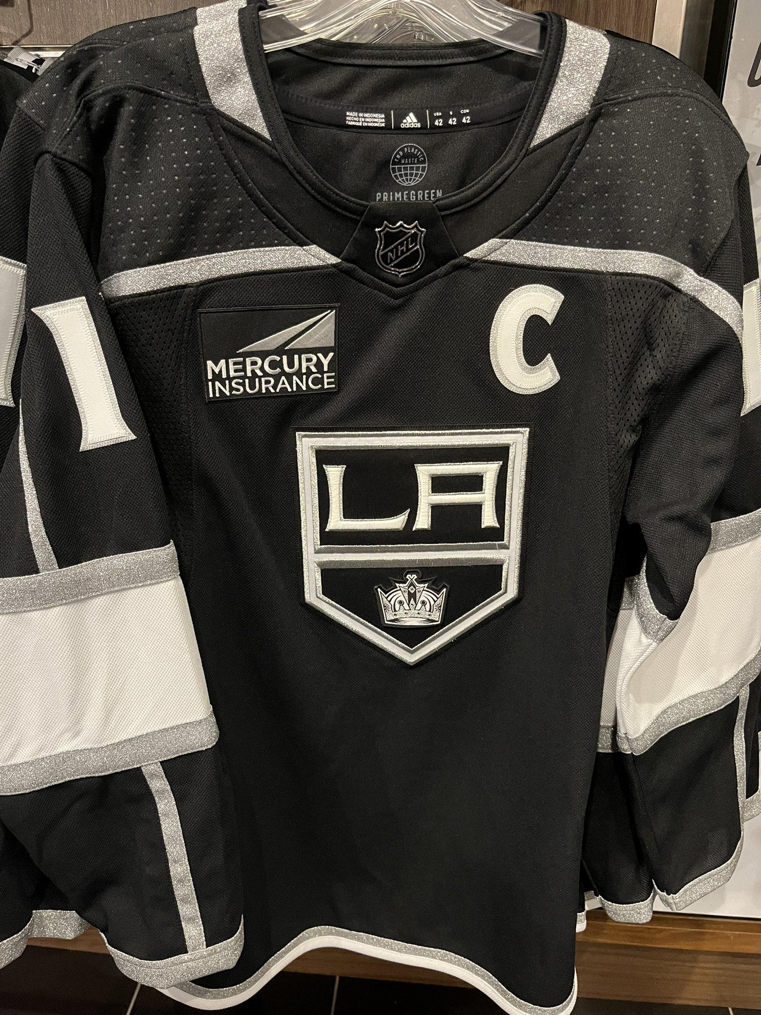 Los Angeles Kings Gear, Kings Jerseys, Store, Kings Pro Shop