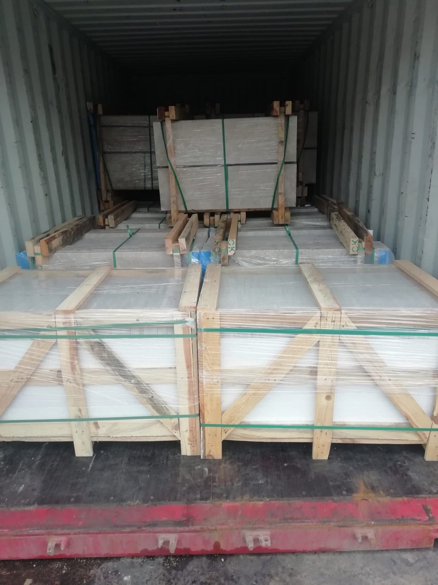 ottomarglobal's tweet photo. King beige https://t.co/mPelRpDML2