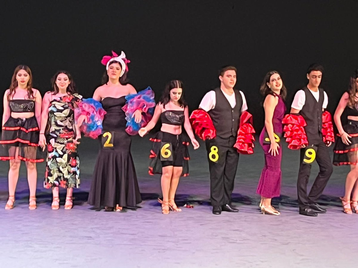 MoBesPi's tweet photo. #FestivalDeBaile #DanceTribute 
@PrepaTecMty https://t.co/axnBYHM5j0