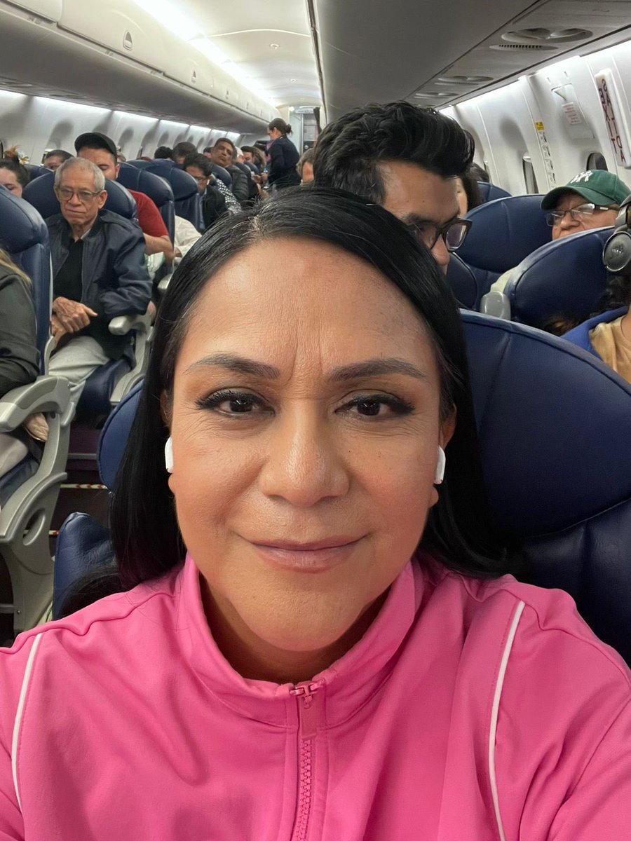 Estoy en camino a Xalapa, donde mañana daremos un paso significativo en la consolidación de los derechos de las personas con discapacidad. 

#PensiónDiscapacidad 
#PrimeroLosPobres