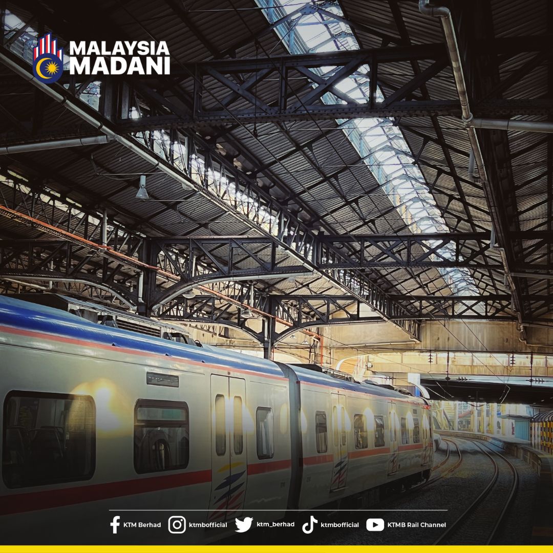 ktm_berhad's tweet photo. Selamat pagi warga kota 😊
#KTMB #ETS #KTMKomuter #KTMKomuterUtara #KTMIntercity #SkyparkLink #DMU #KTMKargo https://t.co/pUSNBgvPGa