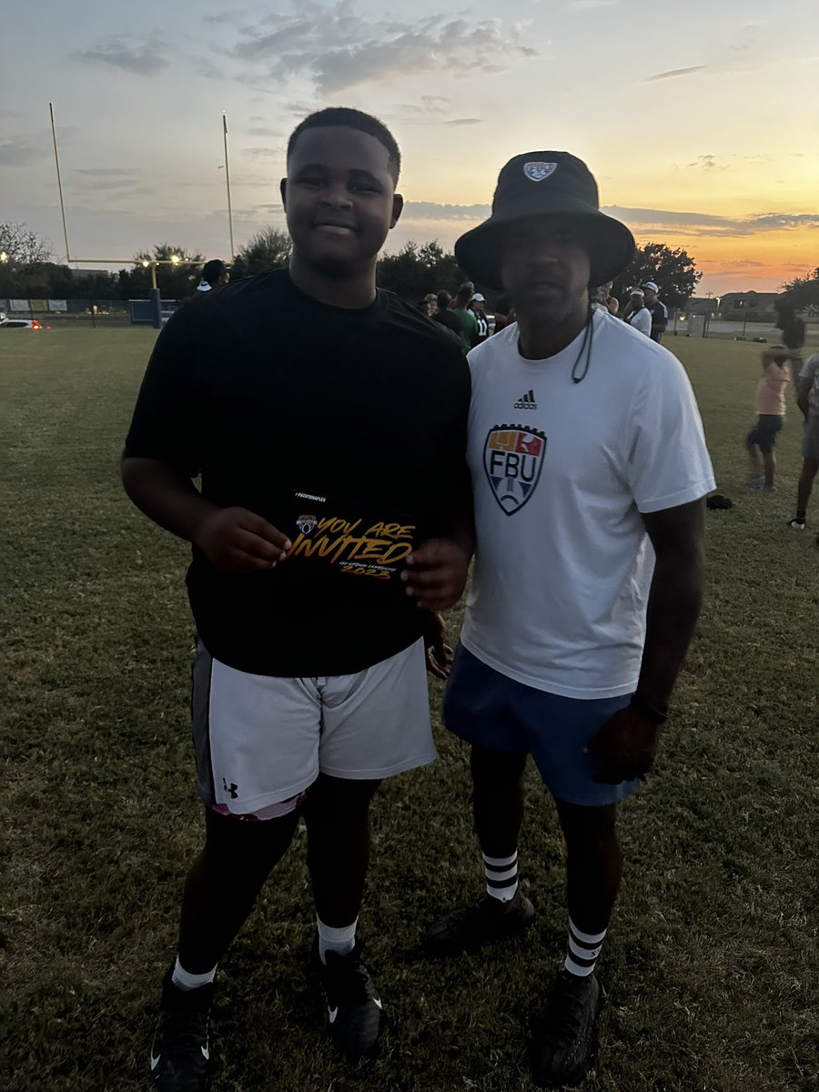 SeanBigSherm's tweet photo. New adventure loading…@FBUcamp @coachwvde @CoachCoreyH https://t.co/s980Rs0WQL