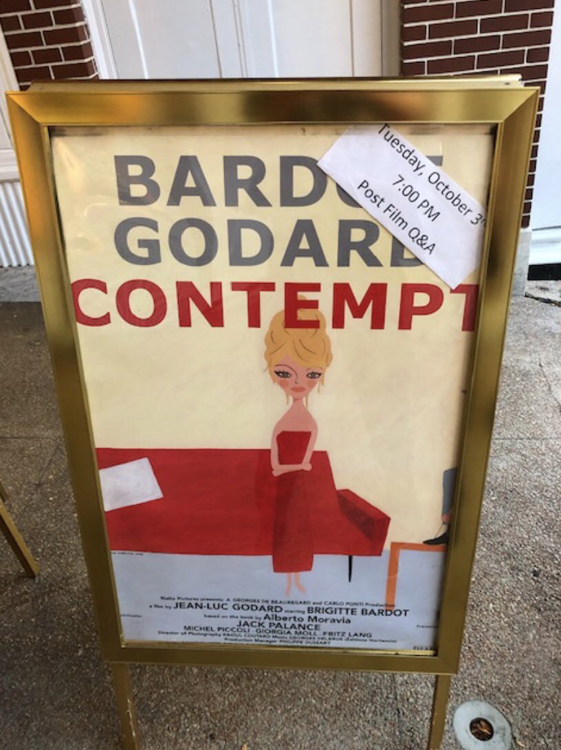 It was great to be back at the beautiful @AvonTheatre tonight to host a special screening of the recent 4K restoration of ‘Contempt.’ A smart crowd ready to talk about the film afterwards. Happy to see many young Godard fans in the house.